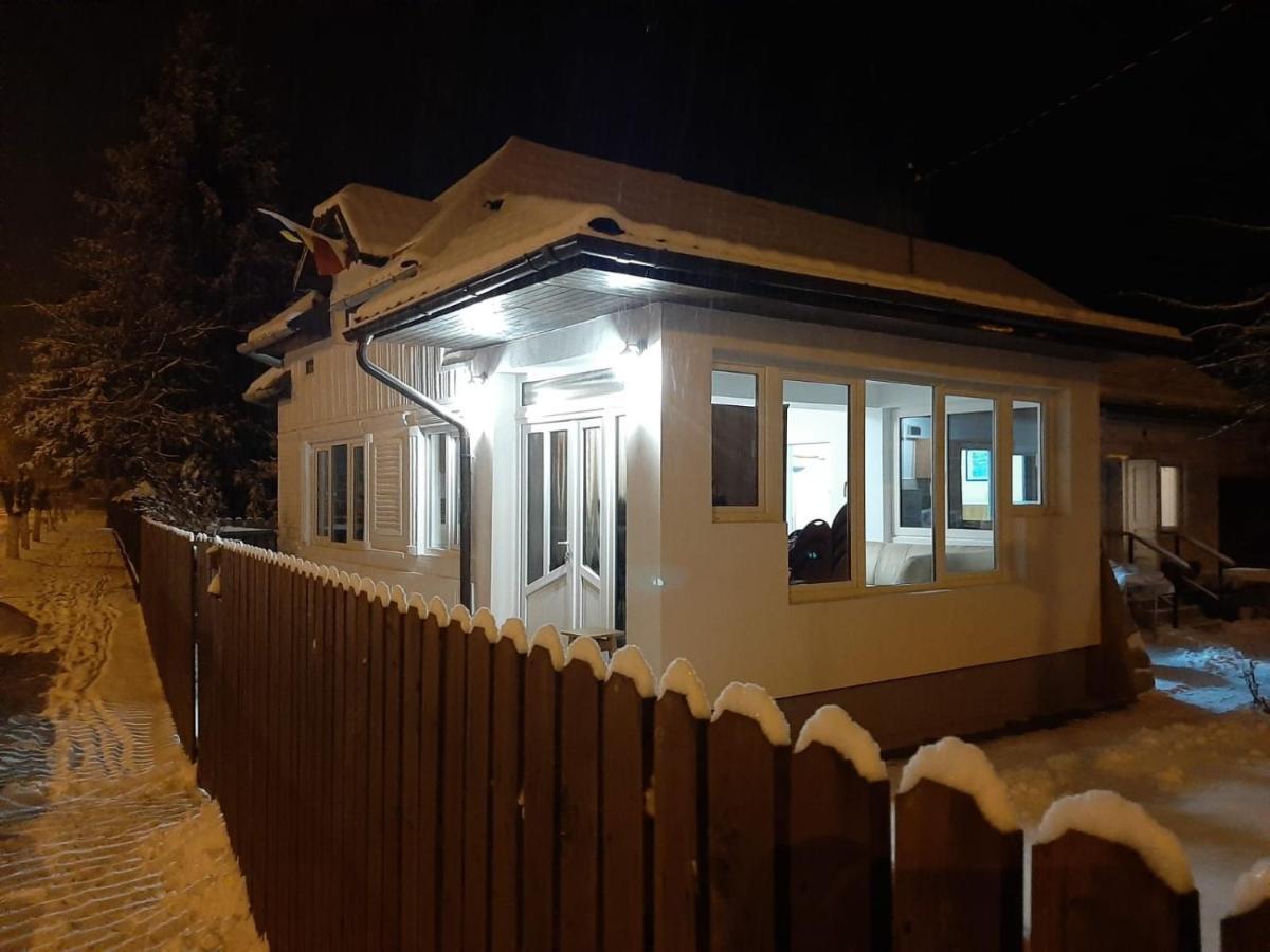 Pensiunea Cristina Toplita  Exterior photo